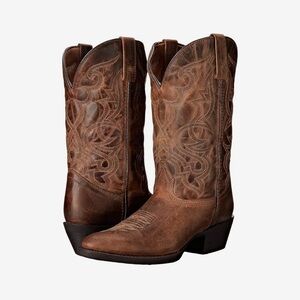 NEW IN BOX - Women’s Laredo Maddie Western Boots
